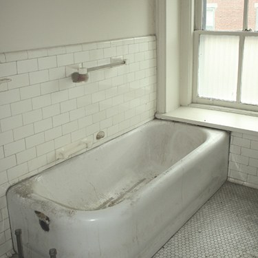 Mansion prior to renovation