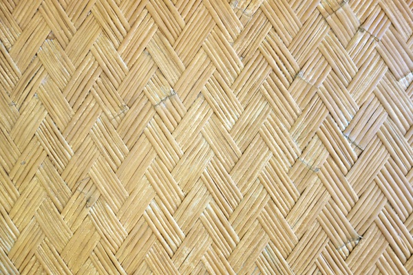 A photo of hand-woven bamboo shoots (1/4)