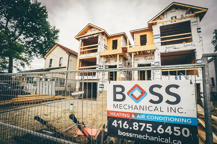 LinkedIn company page for Turner Construction showing project updates, commercial construction photos, and company overview.