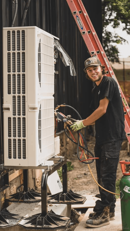 Boss Mechanical technician working