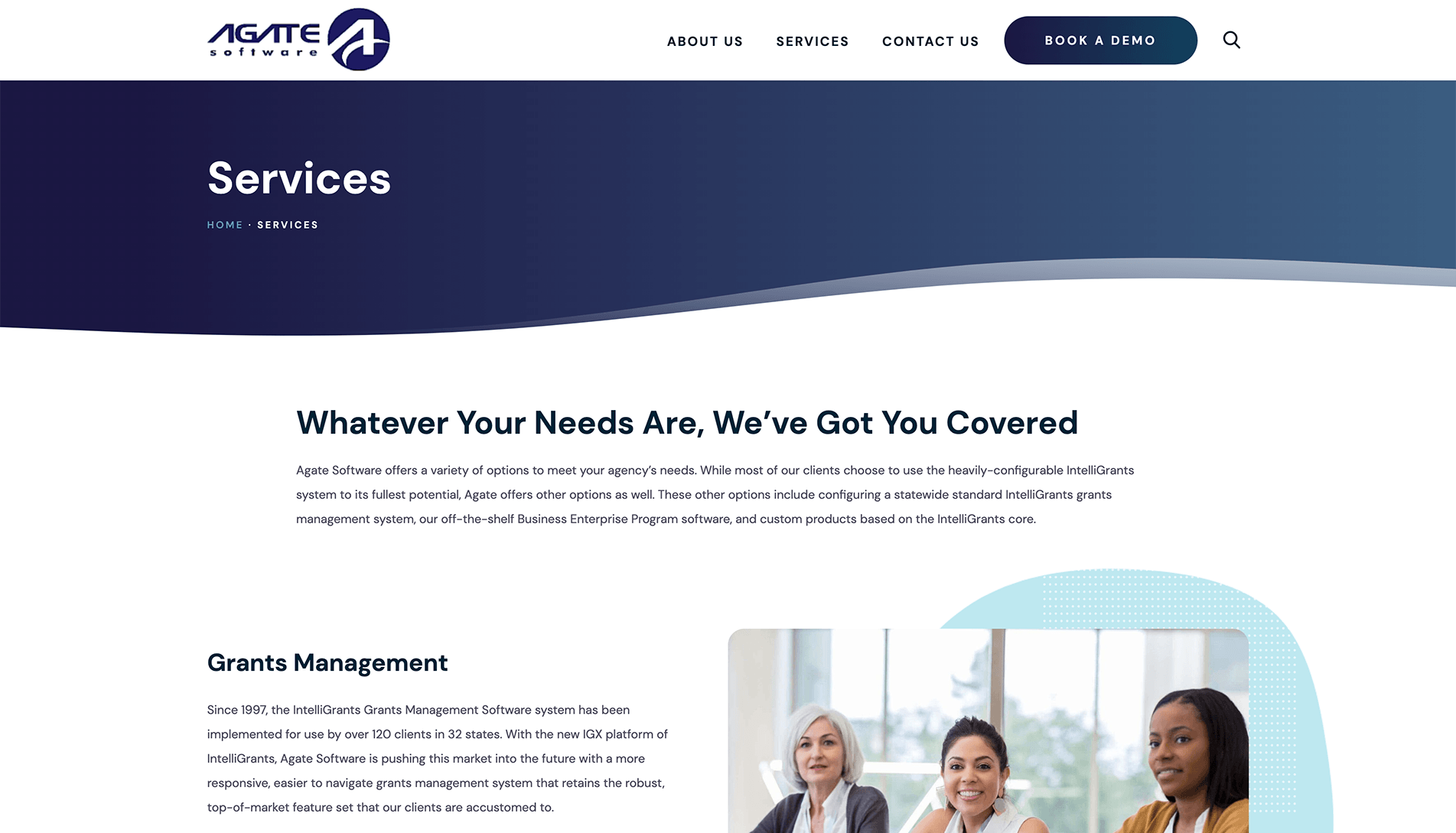 Webpage section from AGATE Software showcasing their services with a heading, descriptive text, and an image of three women in a discussion.