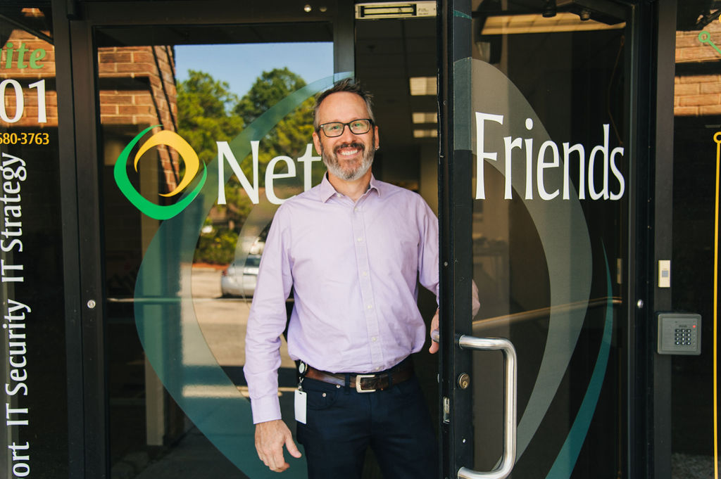 Net friends open door