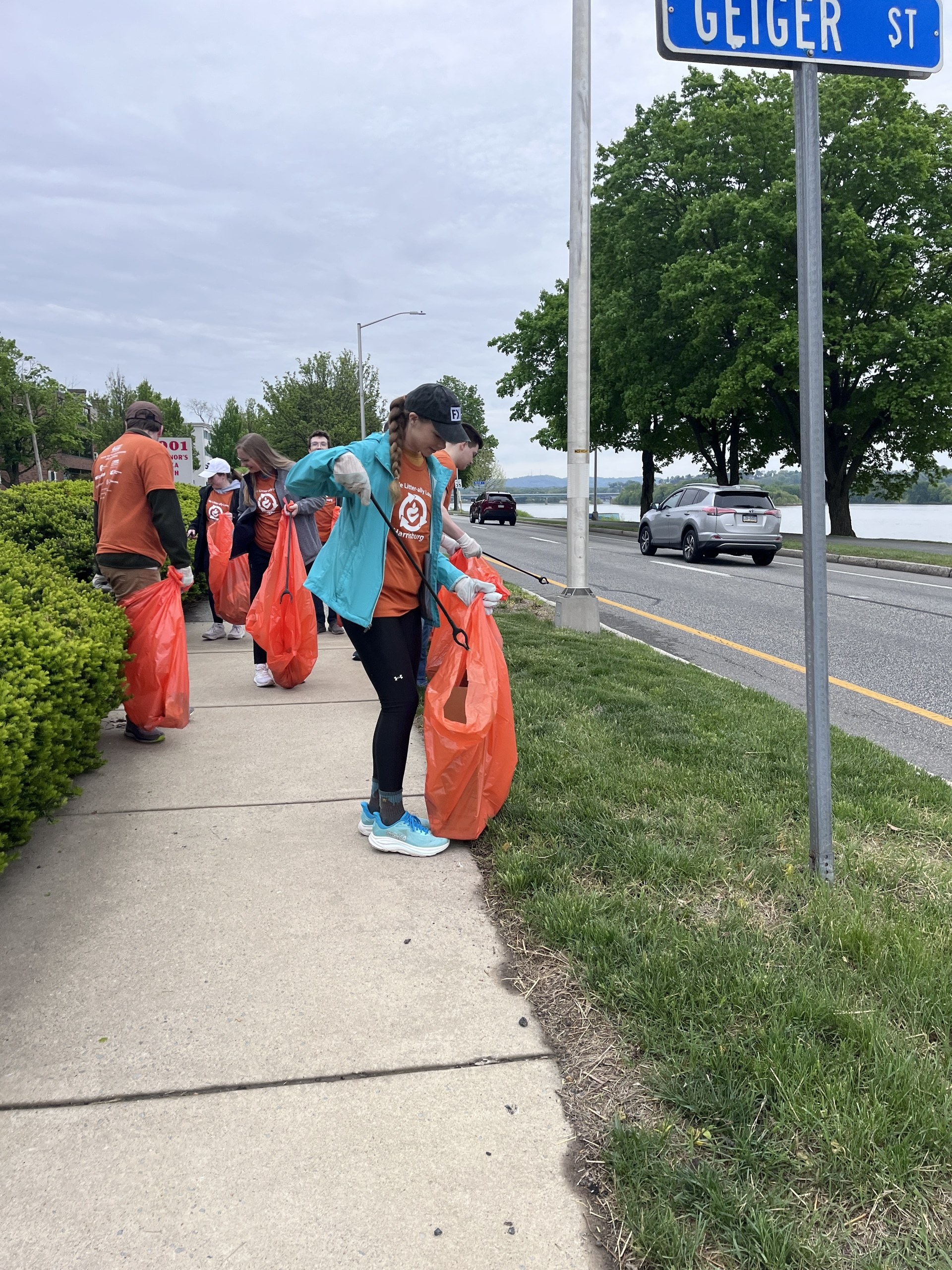 FXServes litter cleanup
